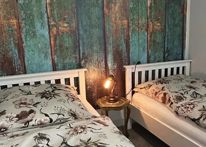 Clausen ホステル *